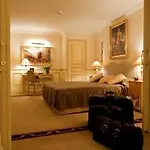Kallis Apartments